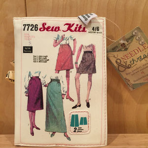 NWT. Disaster Designs Pattern Makeup Bag/Clutch